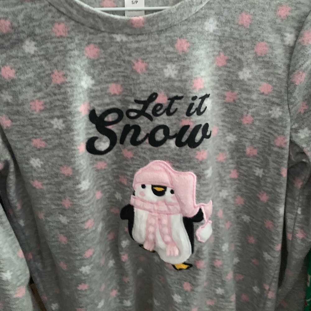 Size small